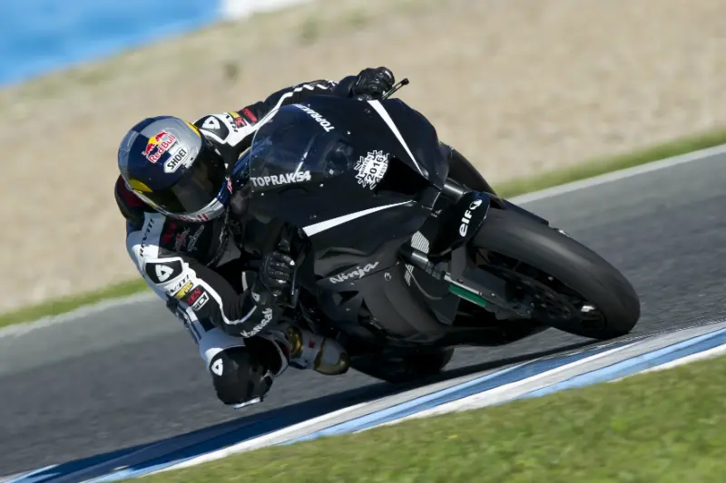 toprak razgatlioglu stk1000 test kawasaki puccetti