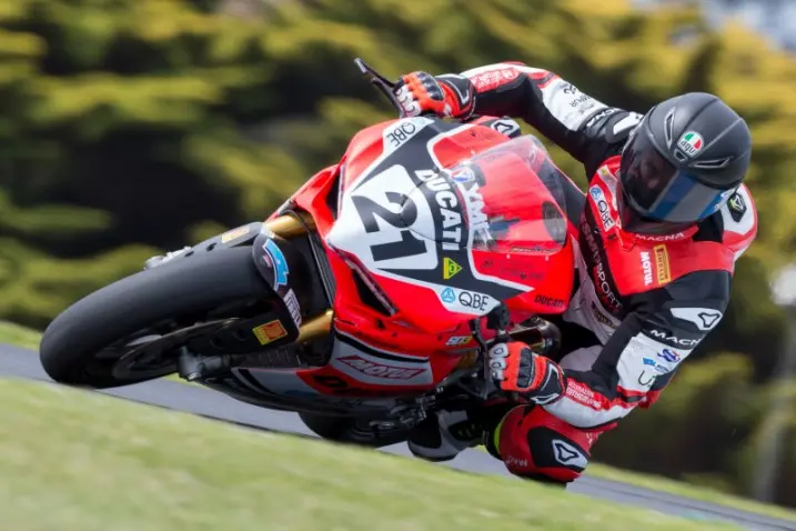 troy bayliss australian superbike 2018