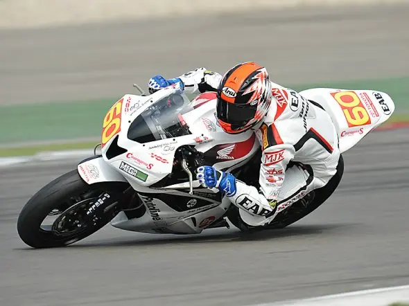 vd mark pole silverstone 2011
