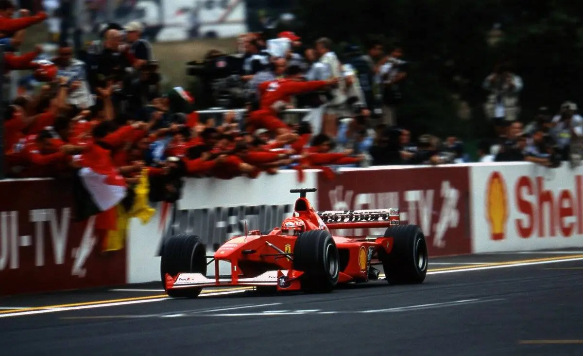 Formula 1 : L’alba rossa più bella di sempre