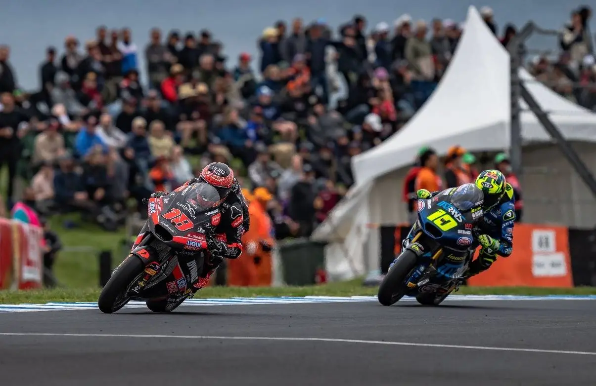Moto2 Sepang: Manuel Gonzalez, serve un acuto contro questo Moreira