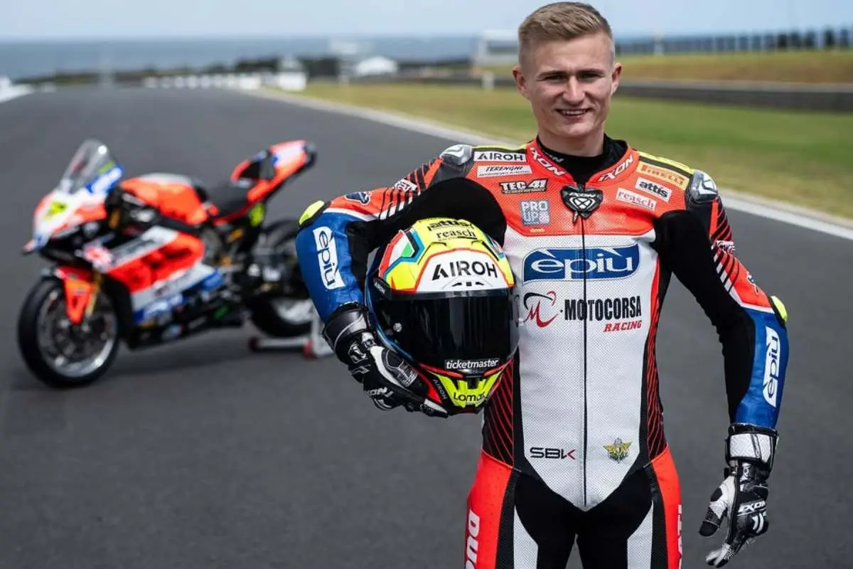 Superbike, Motocorsa annuncia l'addio di Vickers: il sogno è Arenas