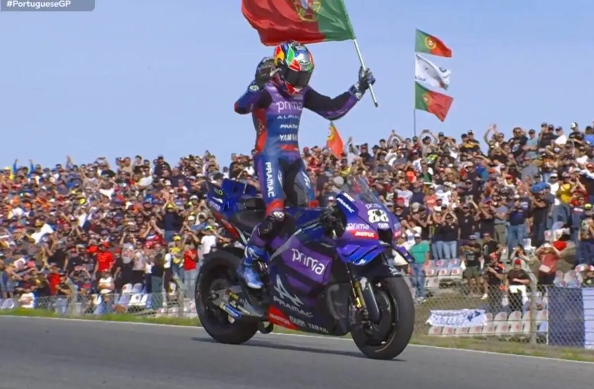 Miguel Oliveira, la grande vittoria dell'eroe di Portimao: un'intera nazione ai suoi piedi