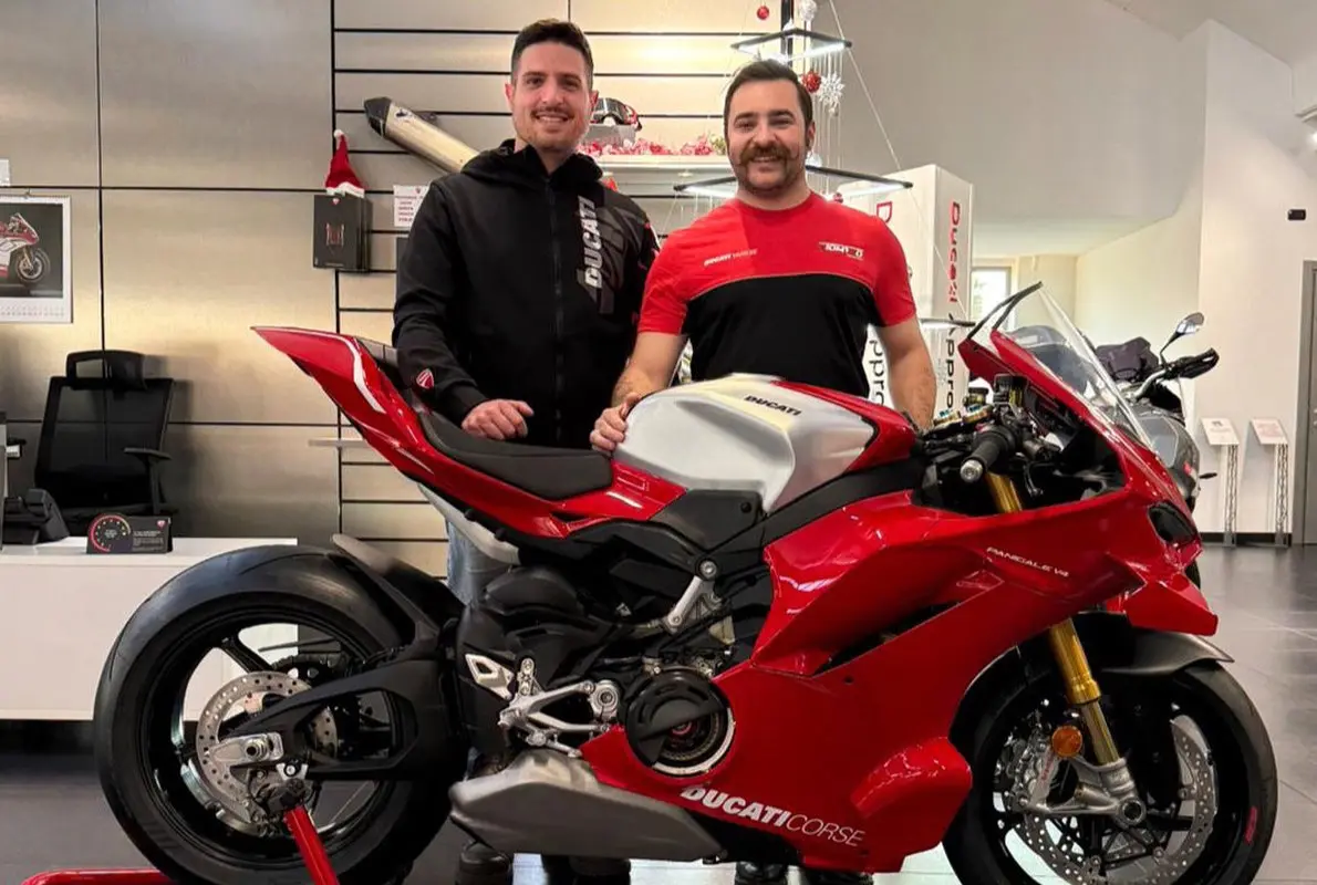 Kevin Manfredi lascia Penta: futuro con Ducati nel CIV Superbike