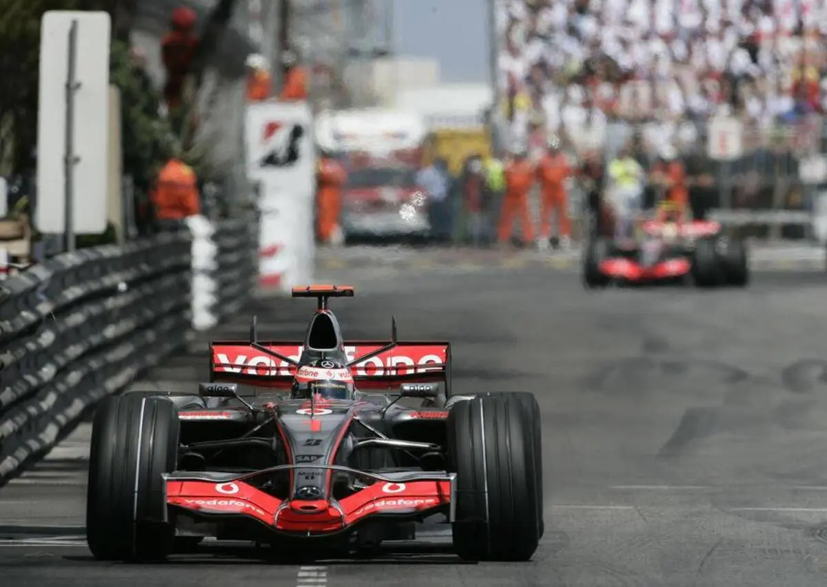 Formula 1: Fernando Alonso 20 anni fa accettava la McLaren in suo stile