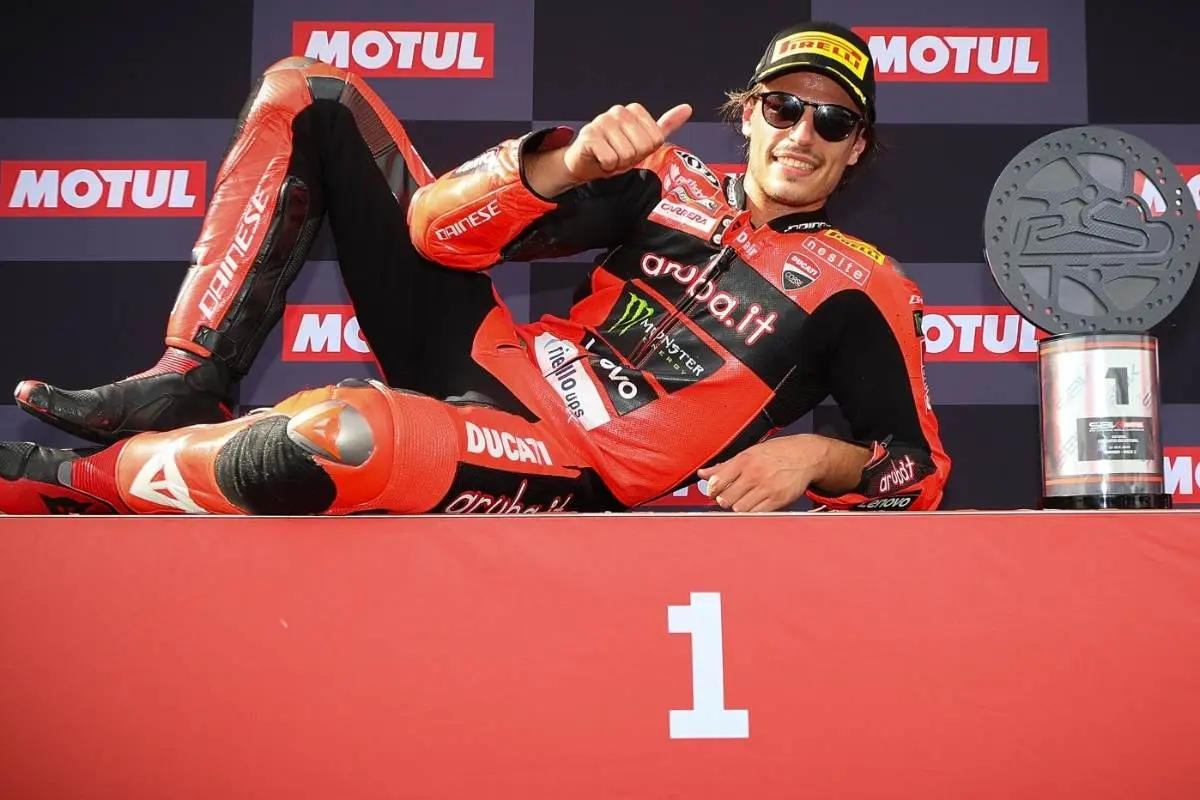Toprak in MotoGP, Bulega candidato re SBK 2026: ma c’è un errore da evitare