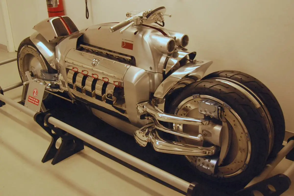 Dodge Tomahawk: the 500-hp monster that blurred the lines between motorcycle and car, between myth and reality