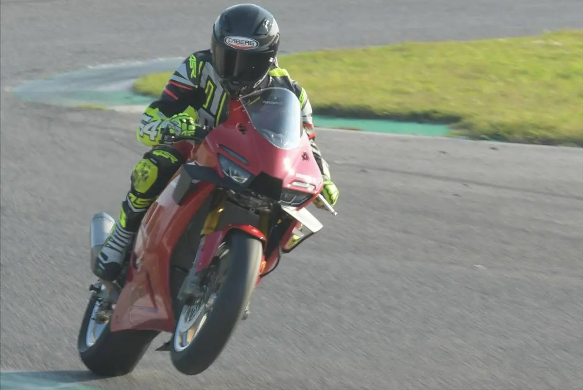 Caricasulo tests the road‑going ZXMoto at Pomposa: "The potential is high, but there’s a lot of work to do"