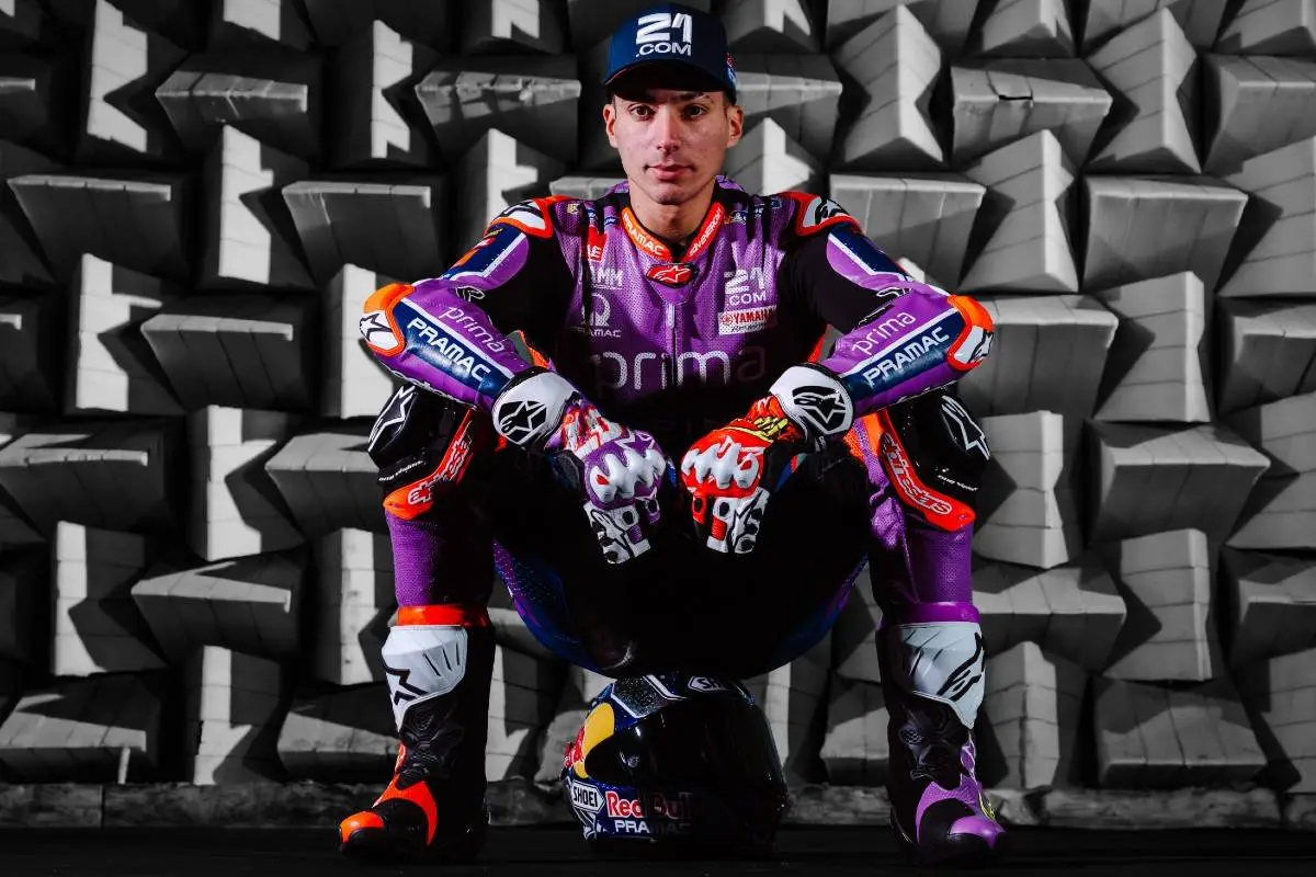Toprak Razgatlioglu wins over the MotoGP crowd: now let the track do the talking