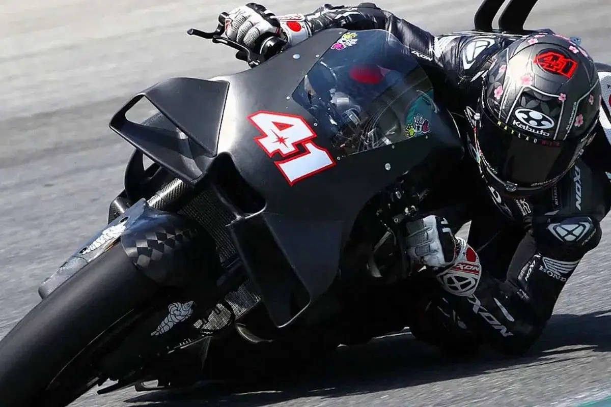 Aleix Espargaro Honda HRC MotoGP Shakedown