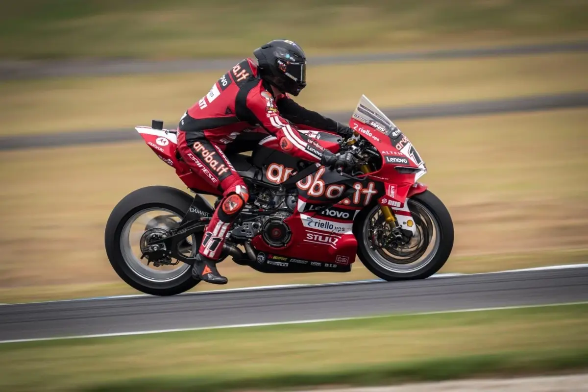 Nicolò Bulega out of this world, a perfect 10: drama-free Superpole and rivals annihilated