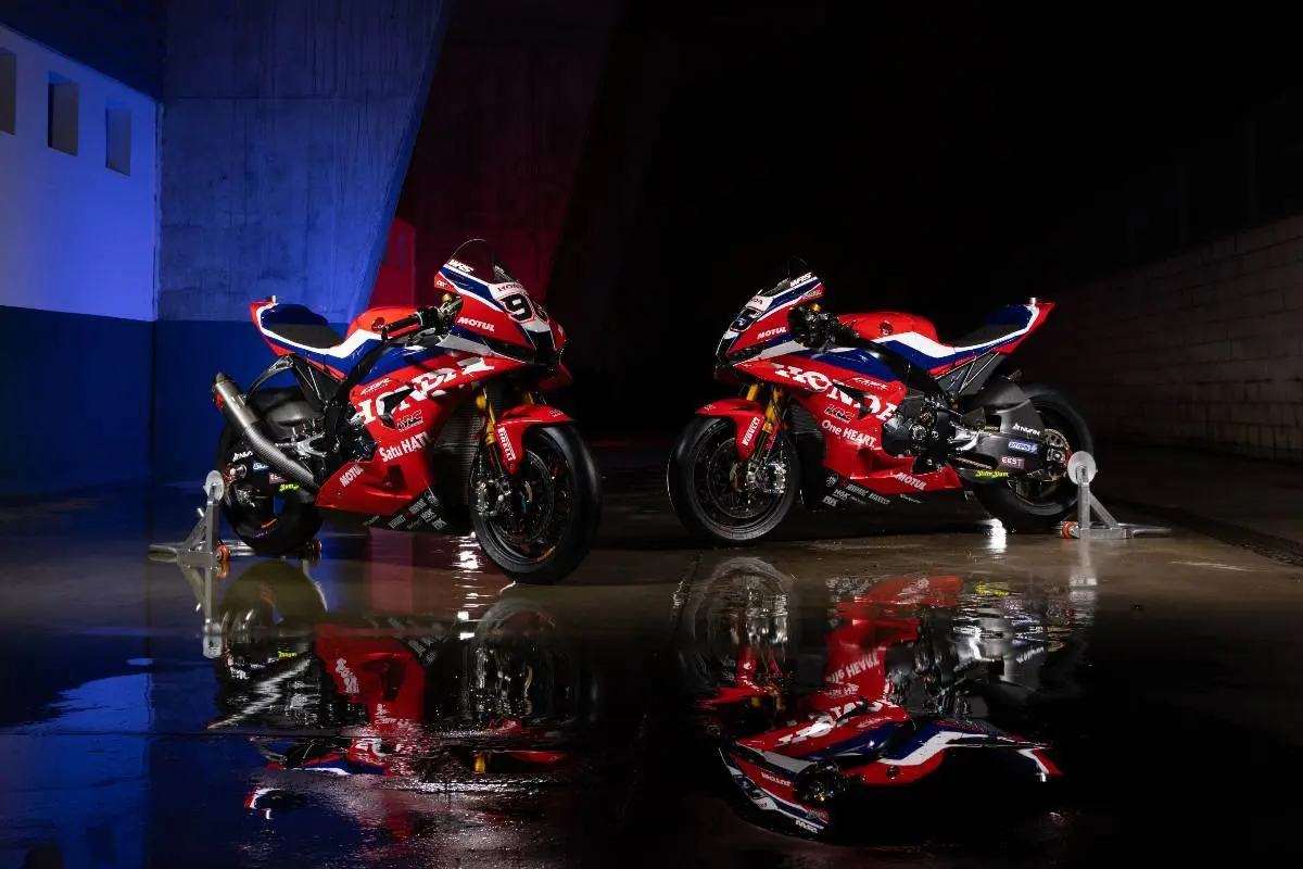SBK 2026, HRC tries again with rookies: Dixon and Chantra’s Hondas unveiled