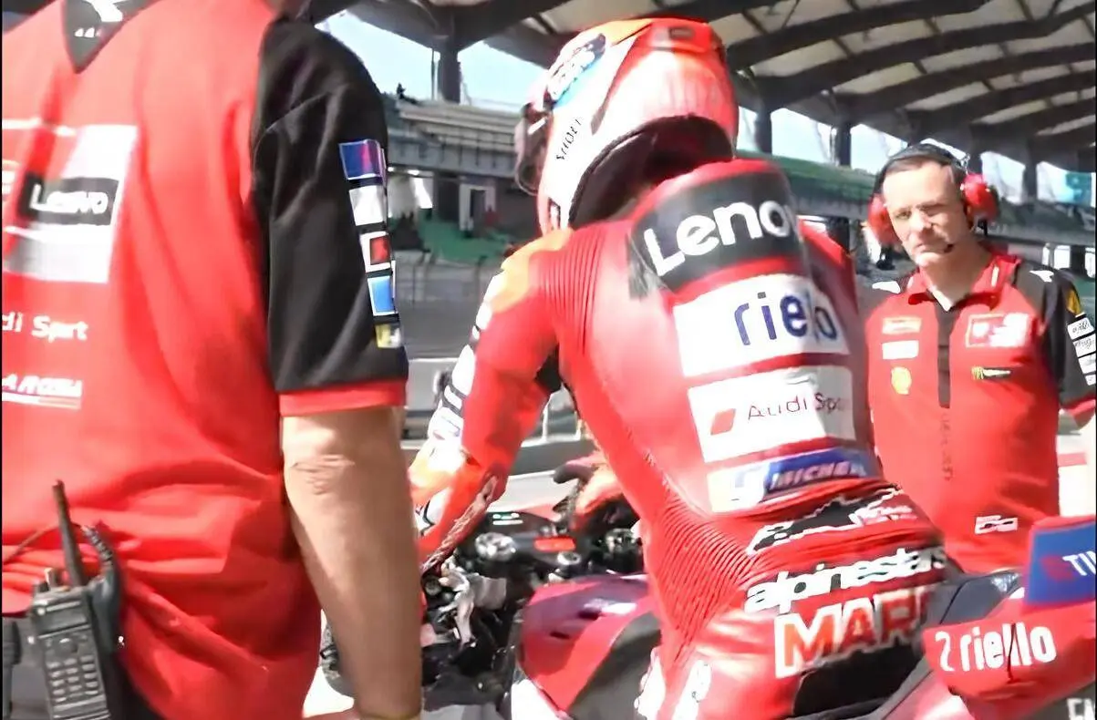 Ritorno di Marc Marquez convincente nei test di Sepang: Alex leader, incidenti ma pochi danni