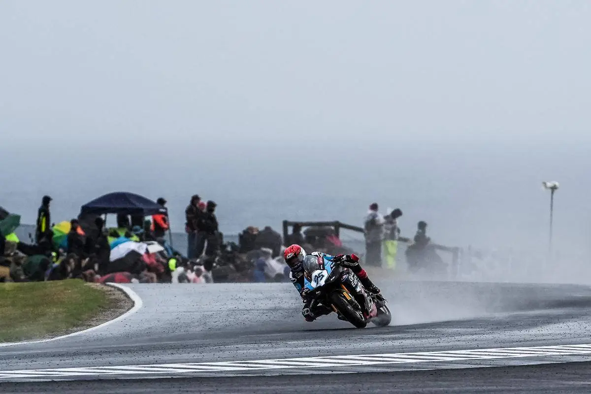 Mackenzie, la pioggia lo trasforma: a Phillip Island il suo miglior risultato nel Mondiale SBK