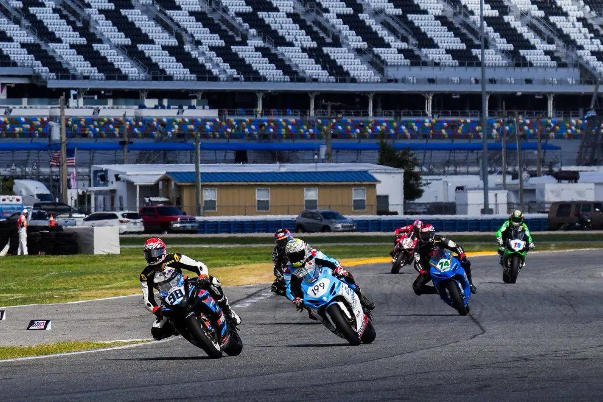 Tyler Scott con Suzuki in pole alla 200 miglia di Daytona, 6° Di Mario