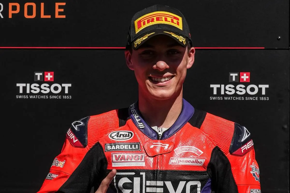 Vannucci fa la storia: pole Aprilia RS 660 Factory al debutto nel Mondiale Sportbike, Suzuki incalza