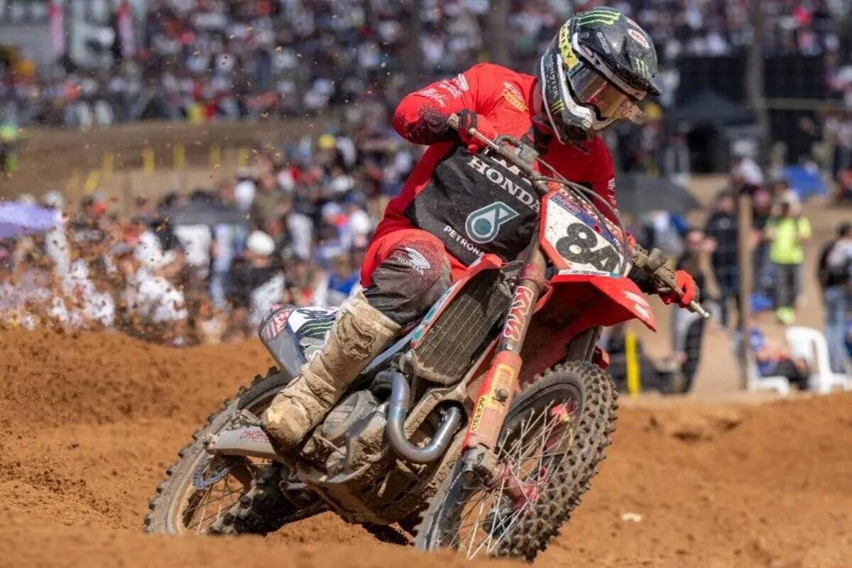 Herlings show in UK e Olanda, Forato a podio: rotta tracciata per gli MXGP Sardegna e Trentino