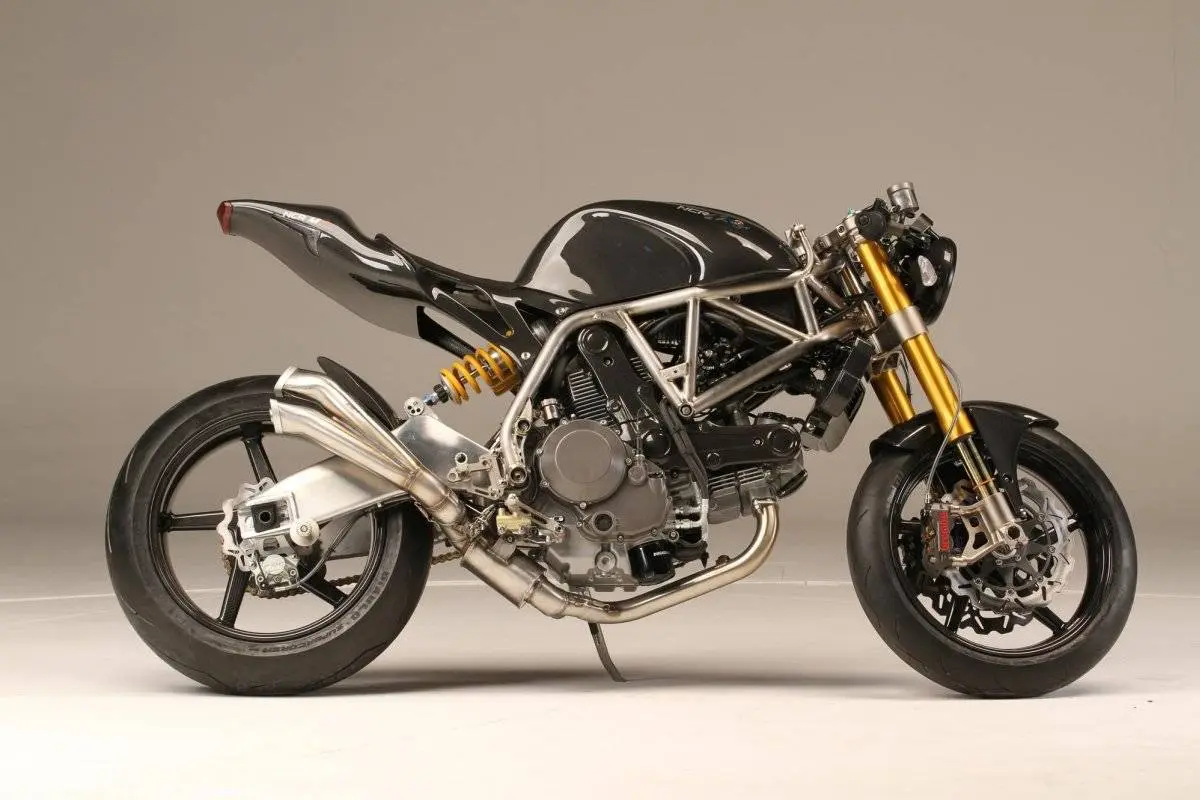 NCR M16: la superbike in carbonio e titanio più estrema mai costruita