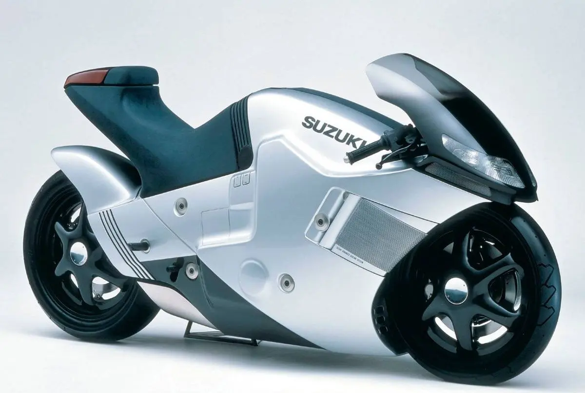 Superbike del futuro negli anni ’80: la Suzuki Nuda, funzionante, estrema e impossibile da produrre