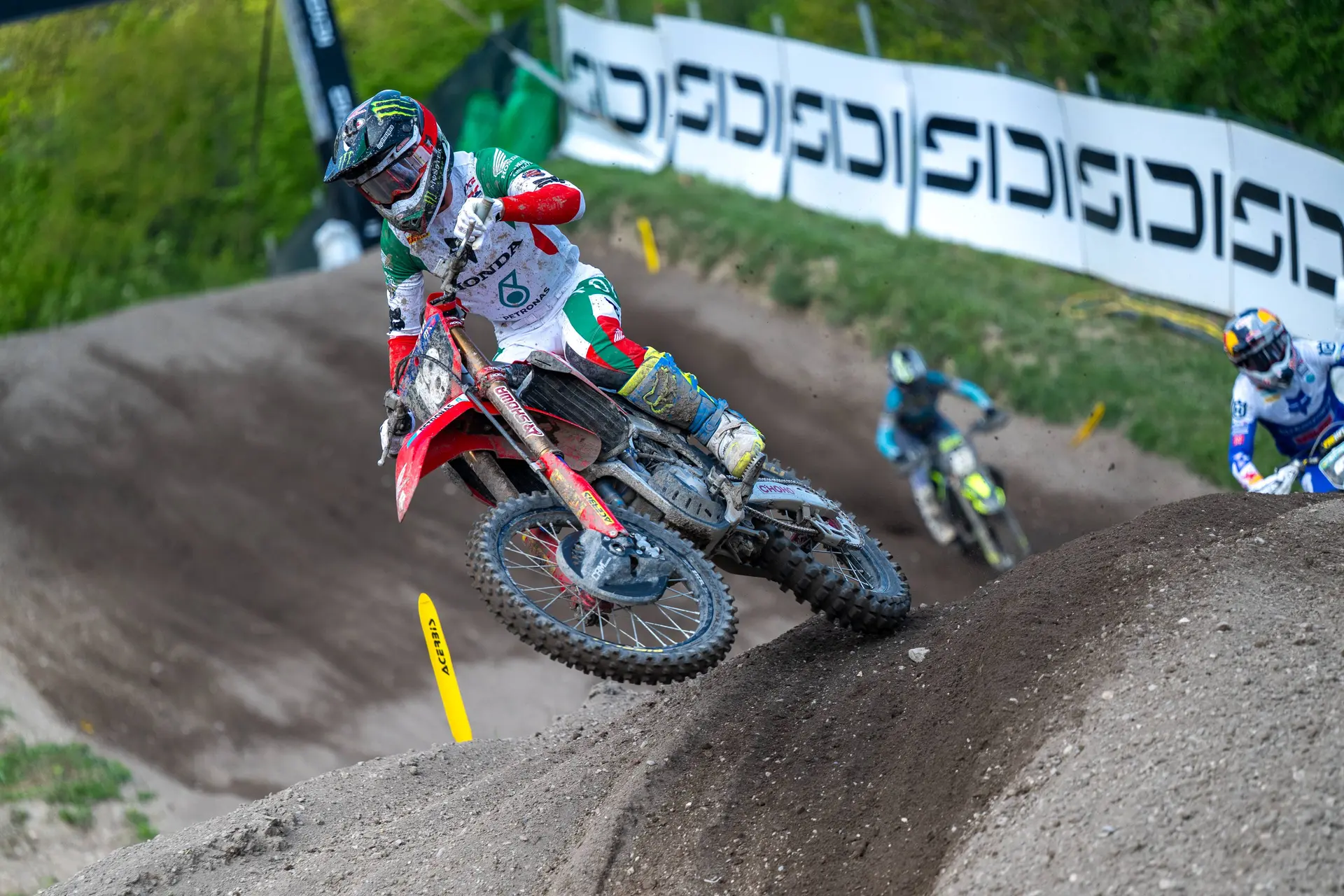 "Di nuovo crolla tutto addosso": Valerio Lata tra frustrazione e fame di rivincita in MX2