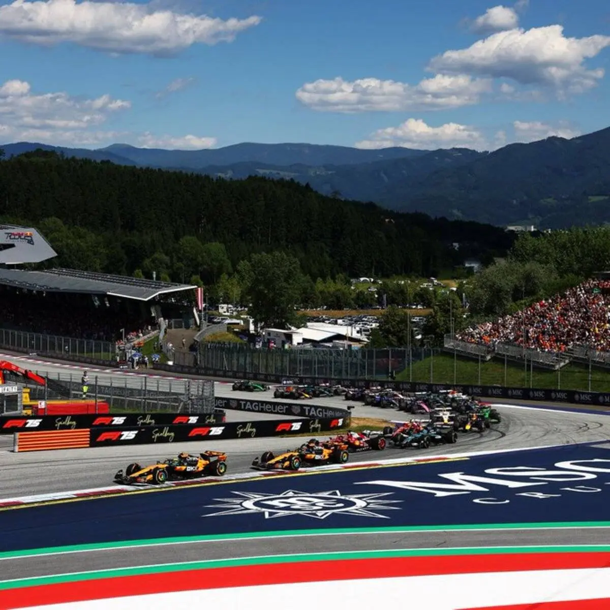 Formula 1: Hamilton sogna il bis,  fermerà le Mercedes anche in Austria?