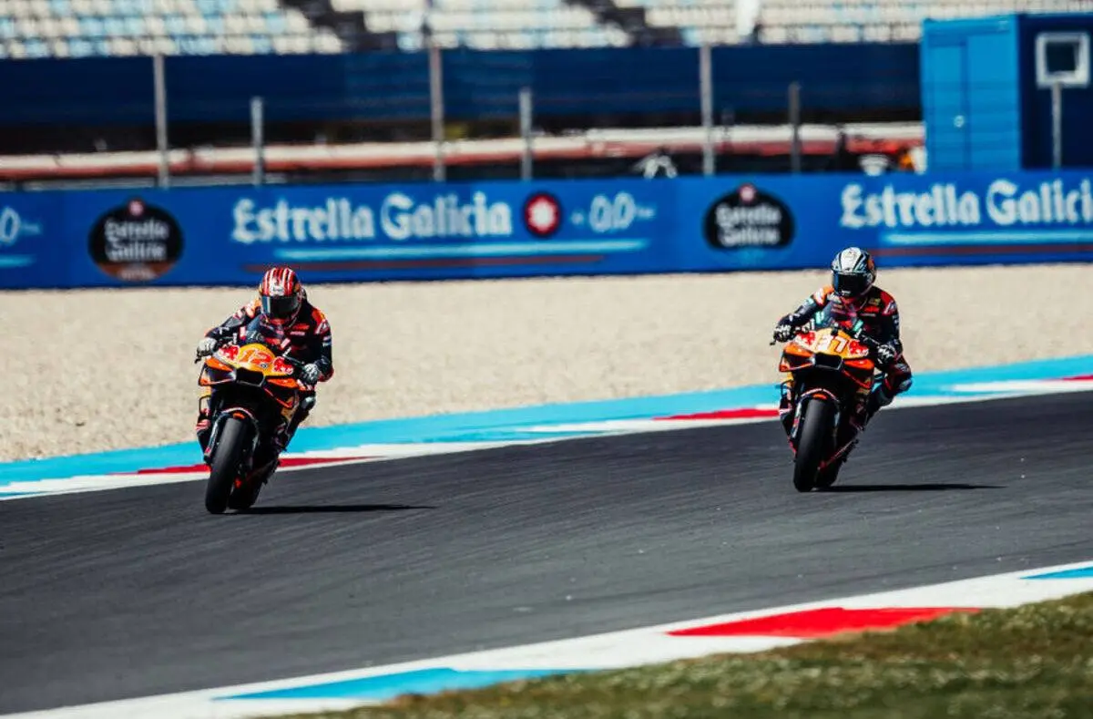 Alta tensione in KTM: Steiner duro con Vinales, Acosta al limite "Troppi problemi"