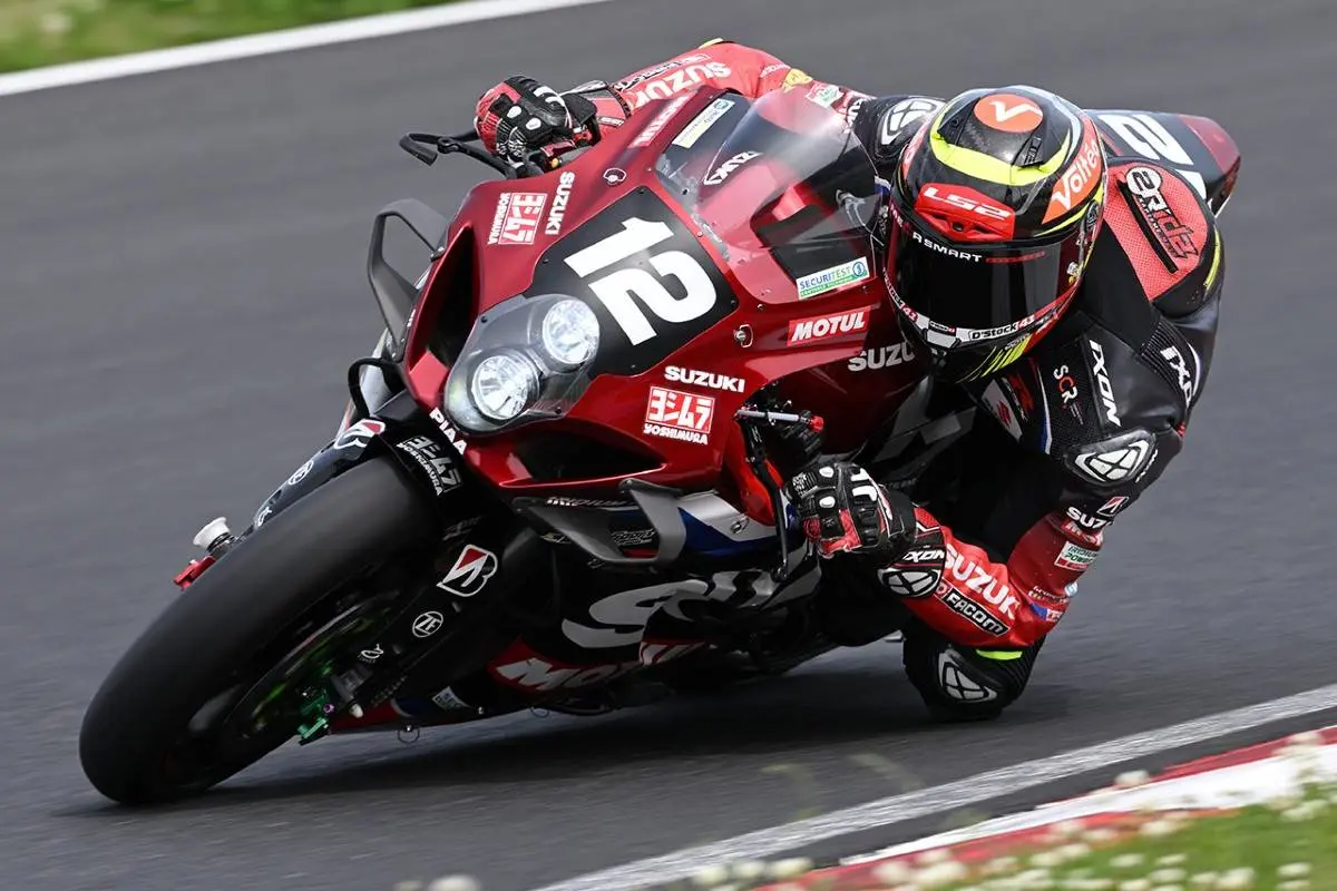 Suzuki with the new GSX-R 1000R at the 2026 Suzuka 8 Hours: Superbike can wait