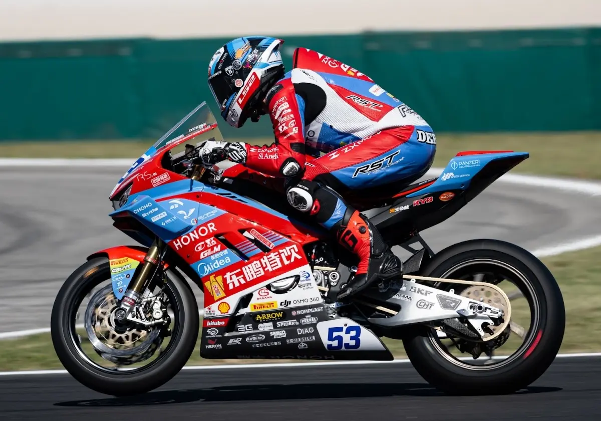 Supersport Misano: La cinese sbanca gara 1,  pokerissimo ZXMoto