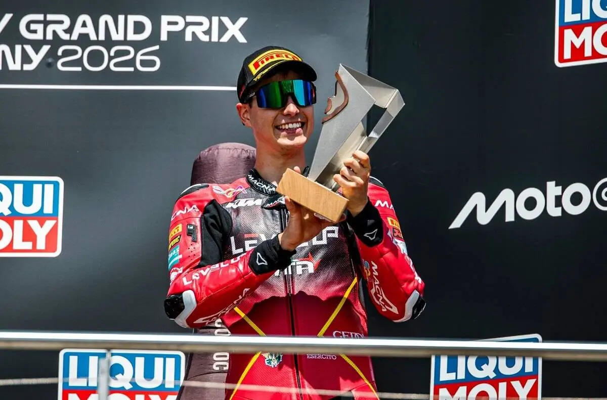 Magia al Sachsenring: Bertelle firma un podio d’oro e solleva l'umore dell'Italia in Moto3