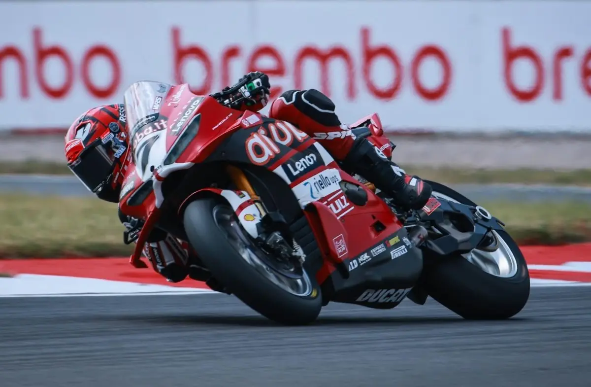 Superbike Donington: Iker Lecuona ha vinto gara 1