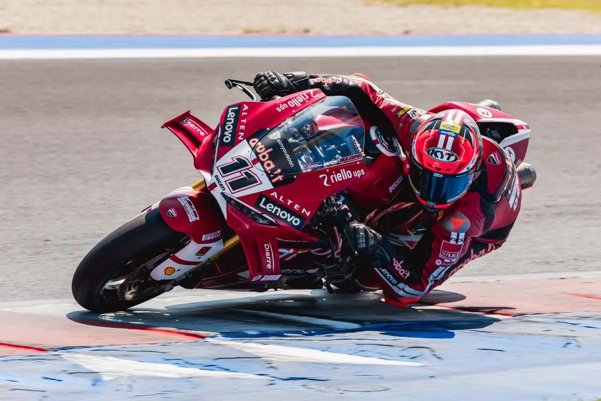 WDW 2026, Race of Champions: Bulega schiaccia tutti, monopolio Superbike sul podio