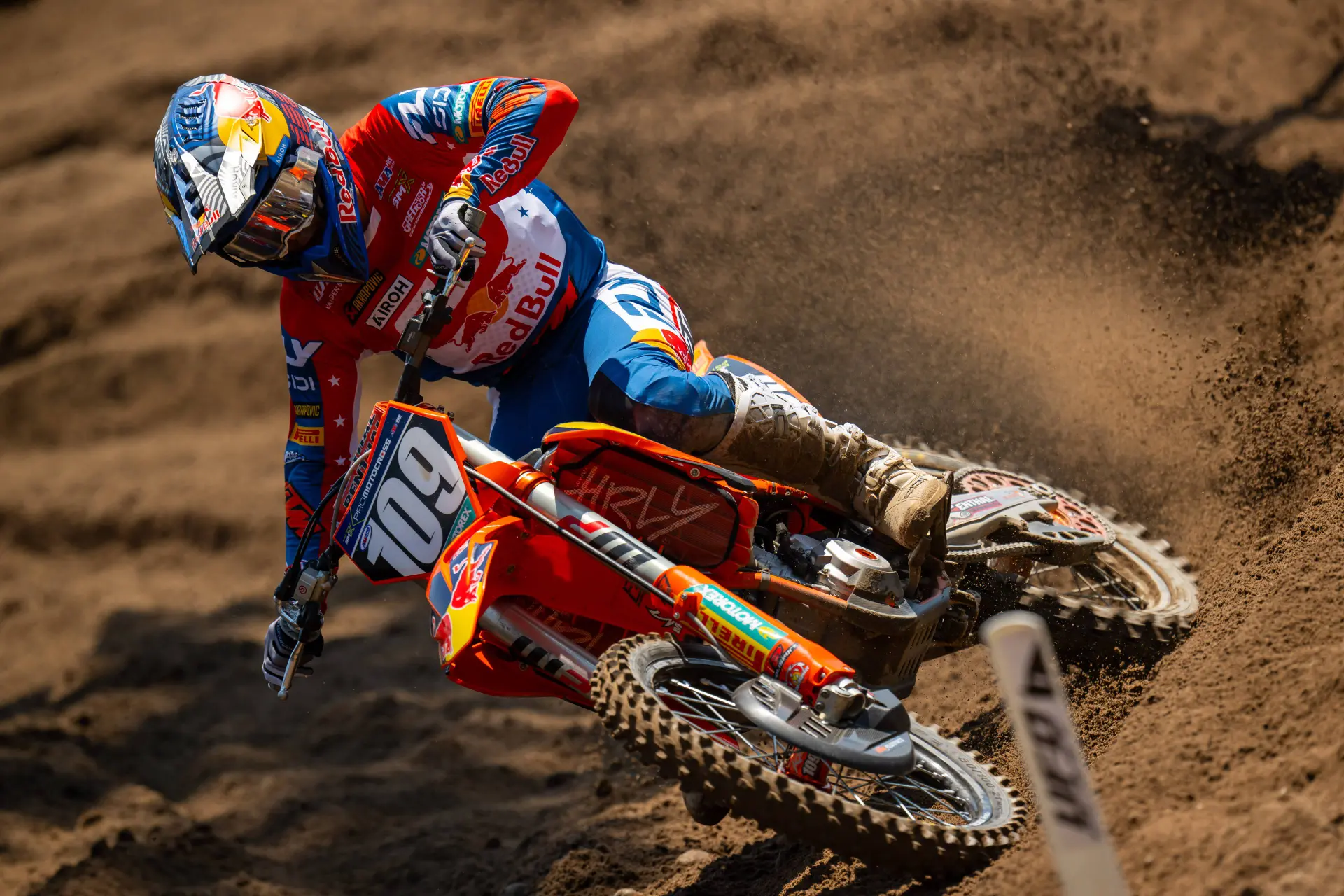 Sacha Coenen, a Hero in US Motocross: Dominates Southwick but Suffers Shoulder Injury