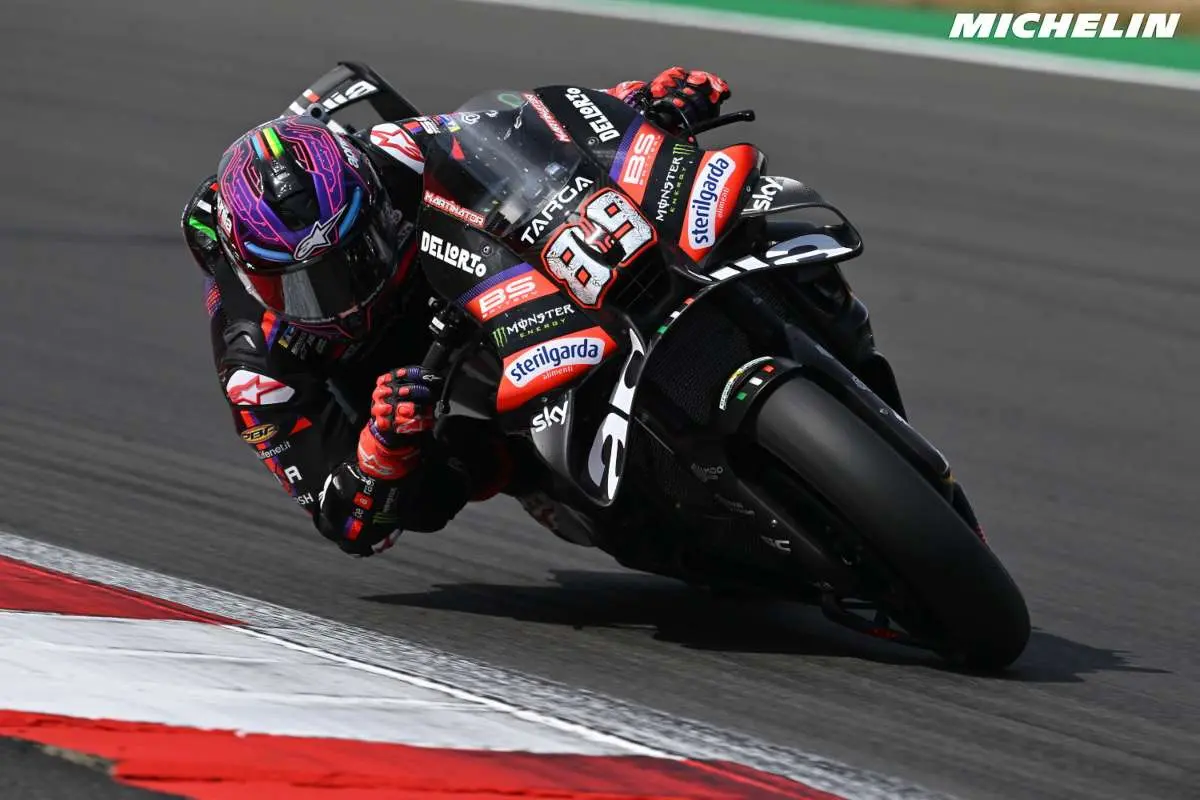 Jorge Martin guida la Aprilia MotoGP a Silverstone