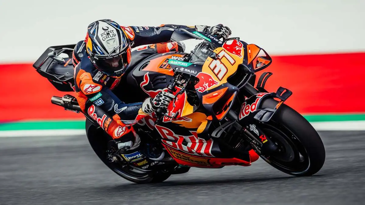 Pedro Acosta guida la KTM RC16 MotoGP al Red Bull Ring, Austria