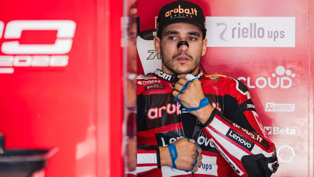 Iker Lecuona box Aruba Ducati Superbike Cremona