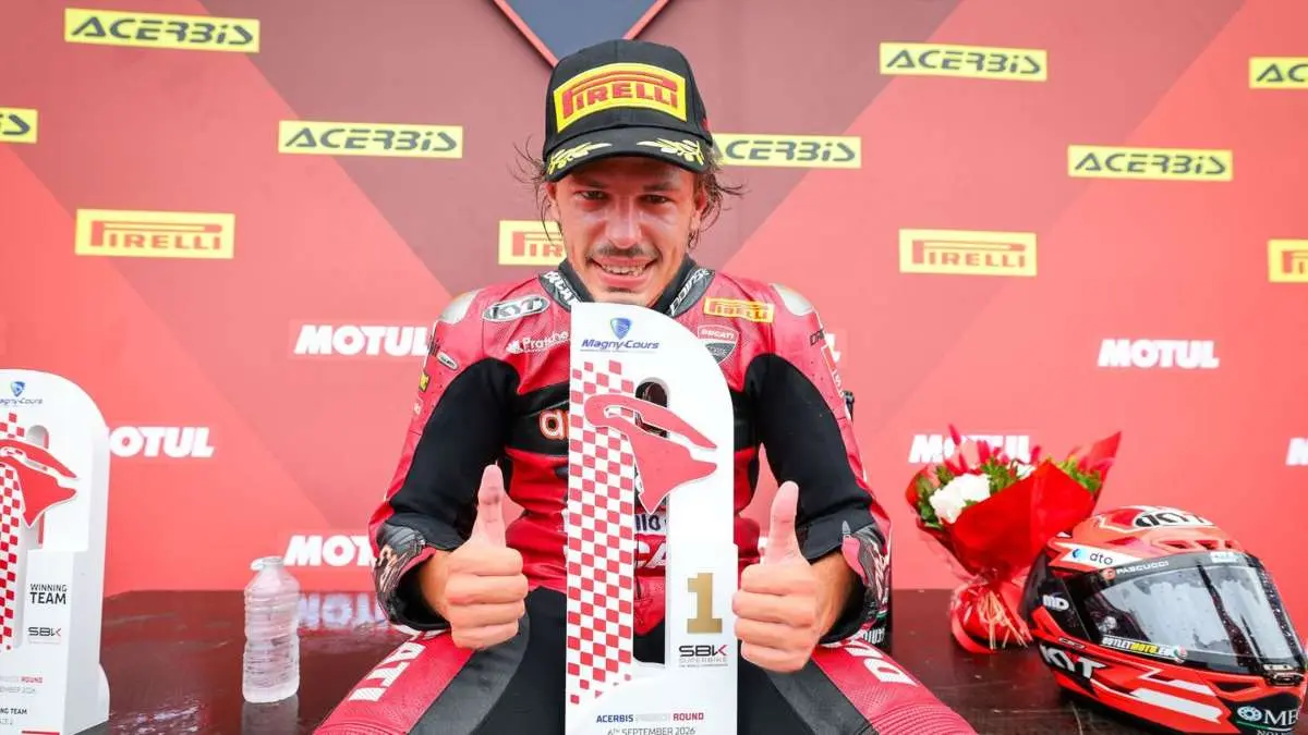 Nicolo Bulega pilota Aruba Ducati Superbike