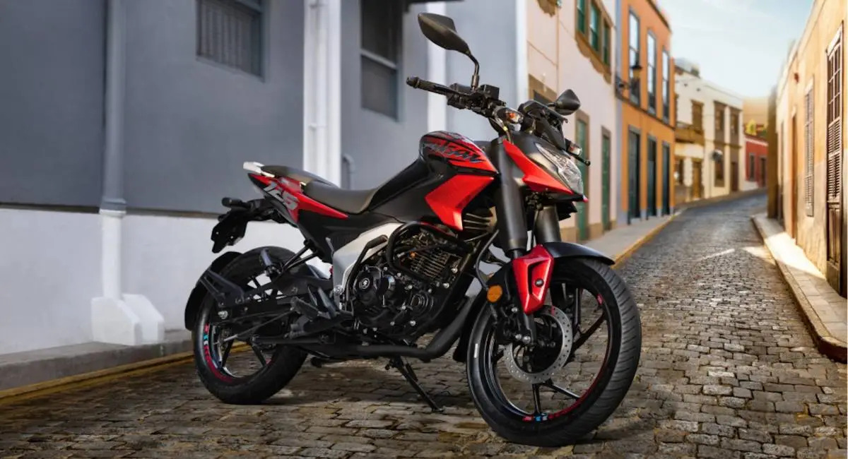 Novità: in Spagna la Bajaj Pulsar 125 a meno di 2000 euro