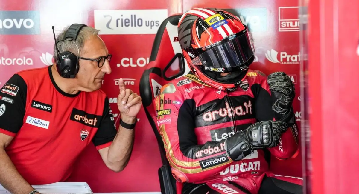 Superbike Jerez: Bulega vince anche la Superpole Race