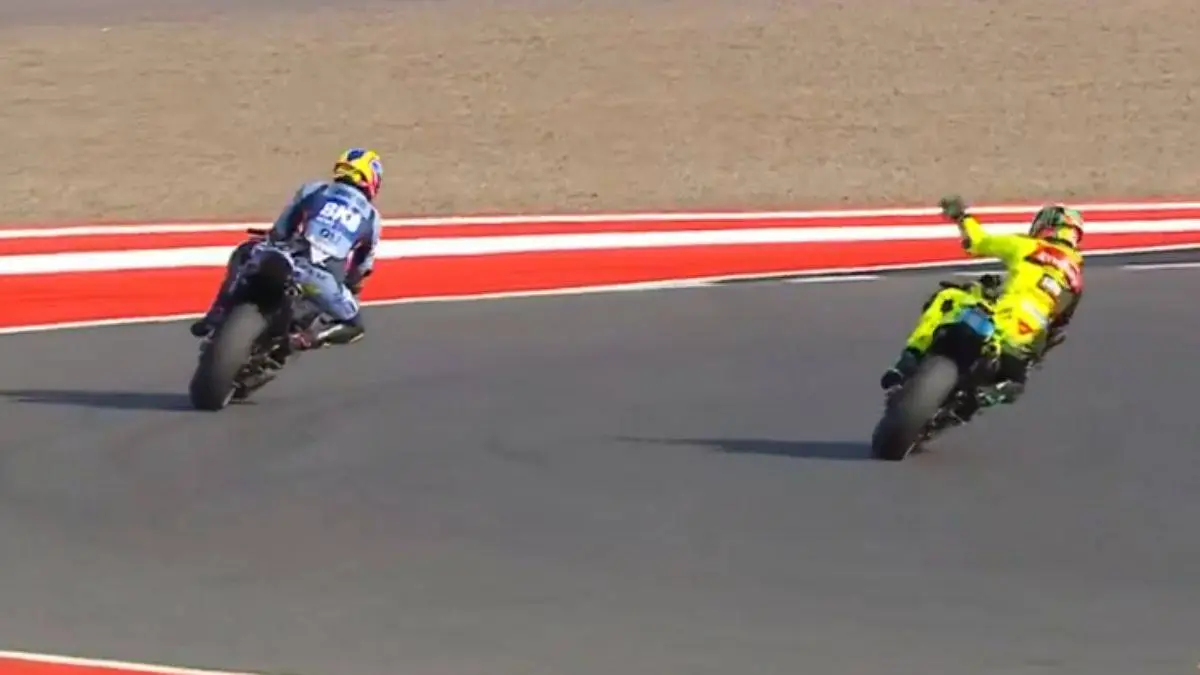 Fermin Aldeguer e Franco Morbidelli durante le Prove MotoGP a Mandalika, Indonesia GP