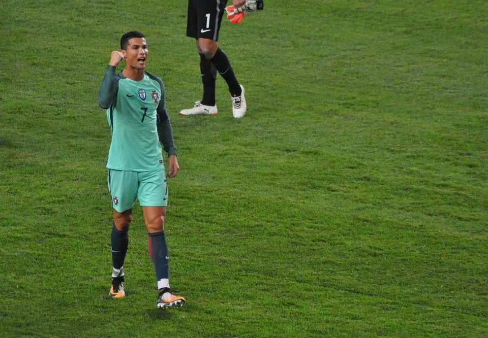 cristiano ronaldo binance
