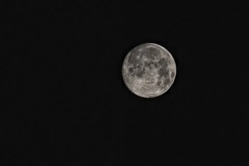 cryptocurrency moon