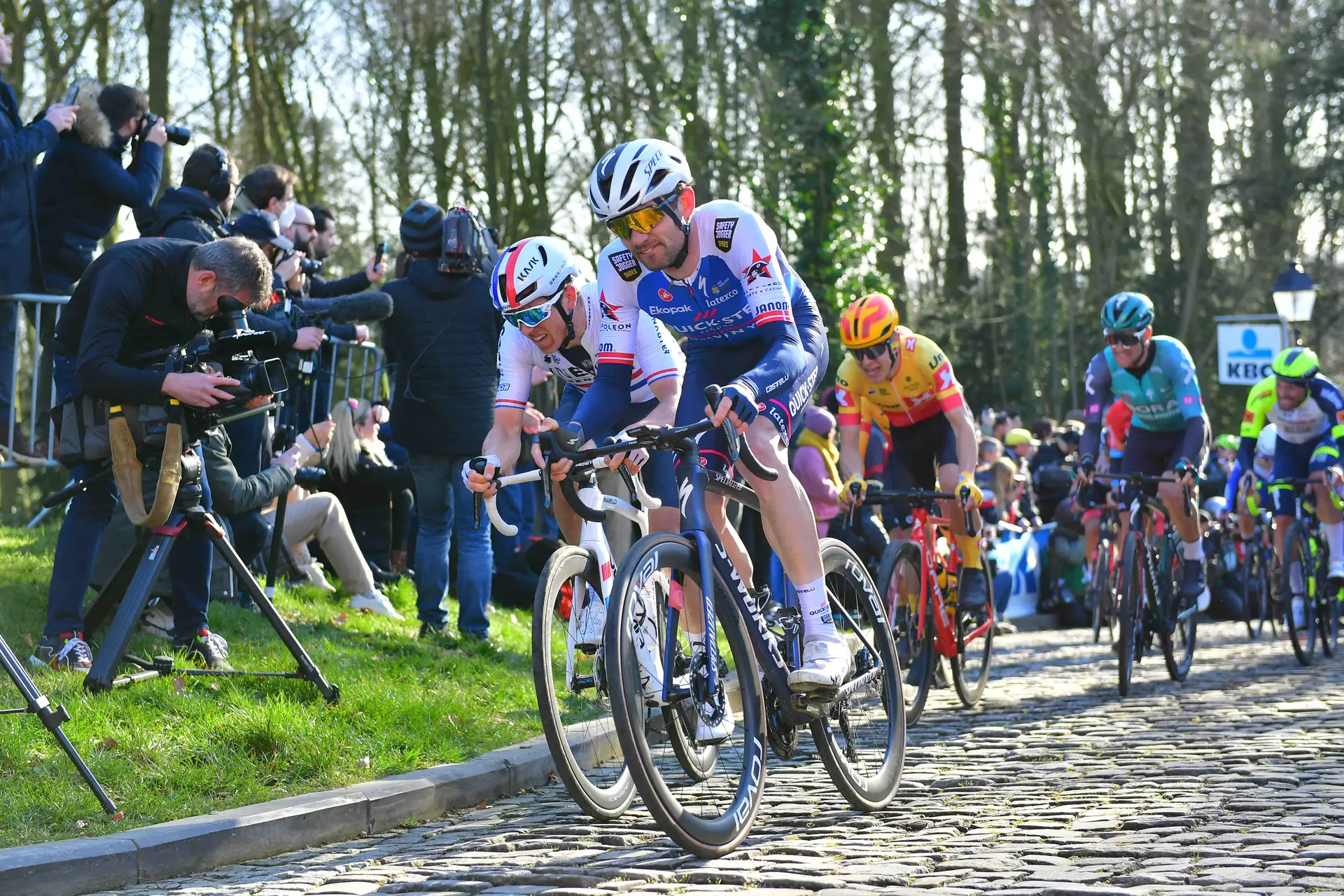 Final startlist Gent-Wevelgem with van Aert, Asgreen, Jakobsen, Mohoric, Merlier, Pedersen, and Philipsen