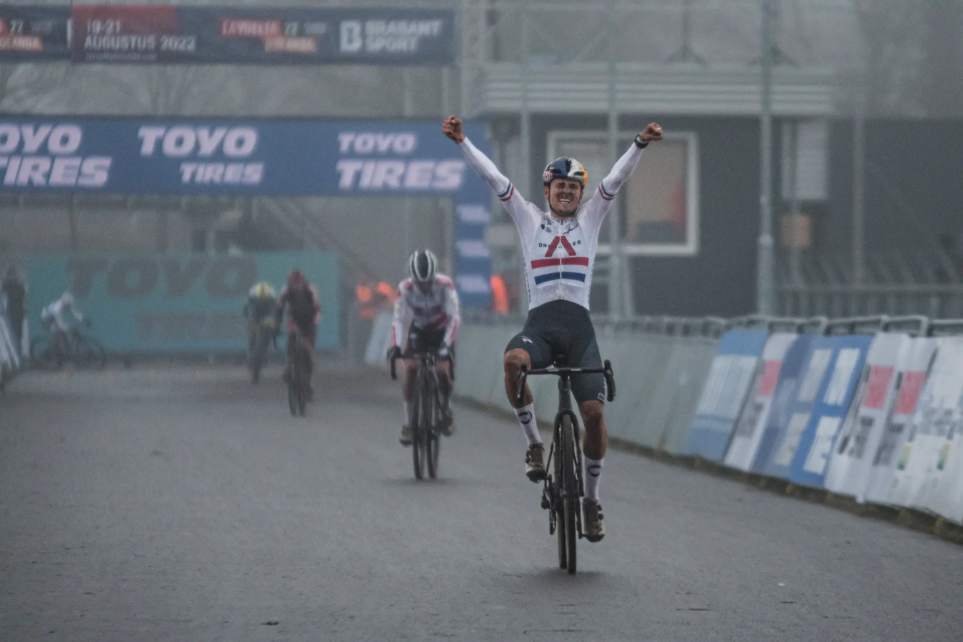 PREVIEW | Cyclocross Overijse World Cup Men&Women - Favourites, Track, TV Guide & Poll