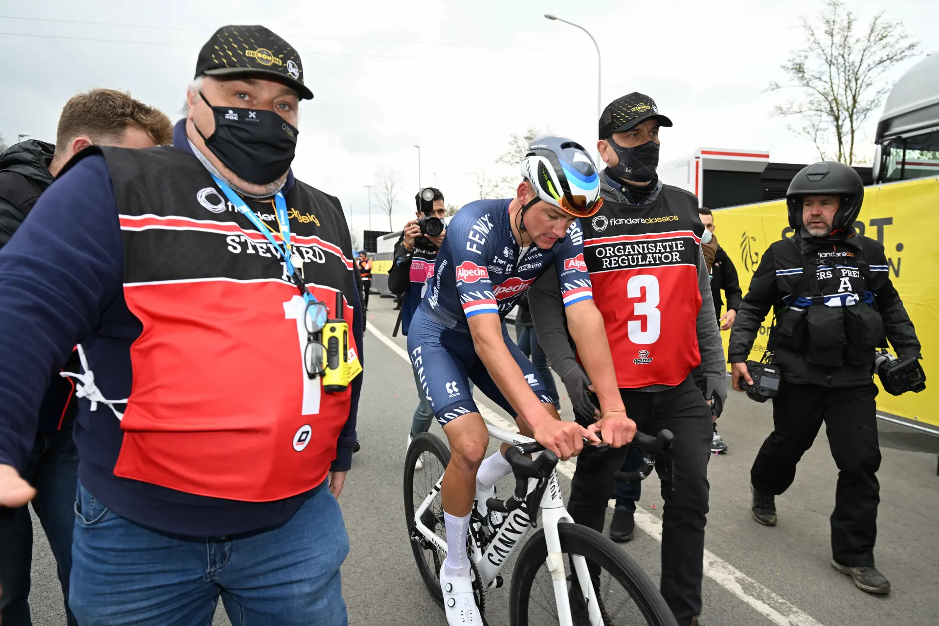 Mathieu van der Poel: "Hopefully next week I will be back 100%"