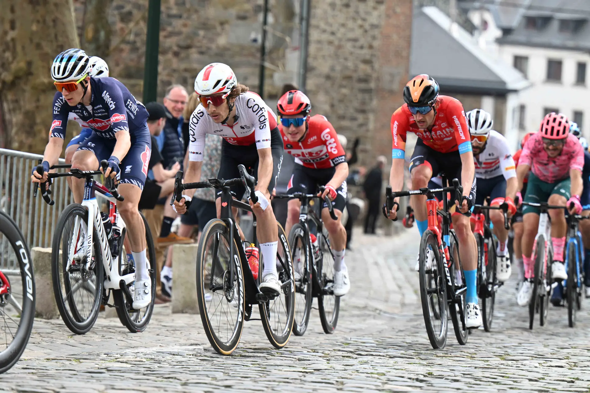 Giro d'Italia | Guillaume Martin leads the way for Cofidis with high GC ambitions