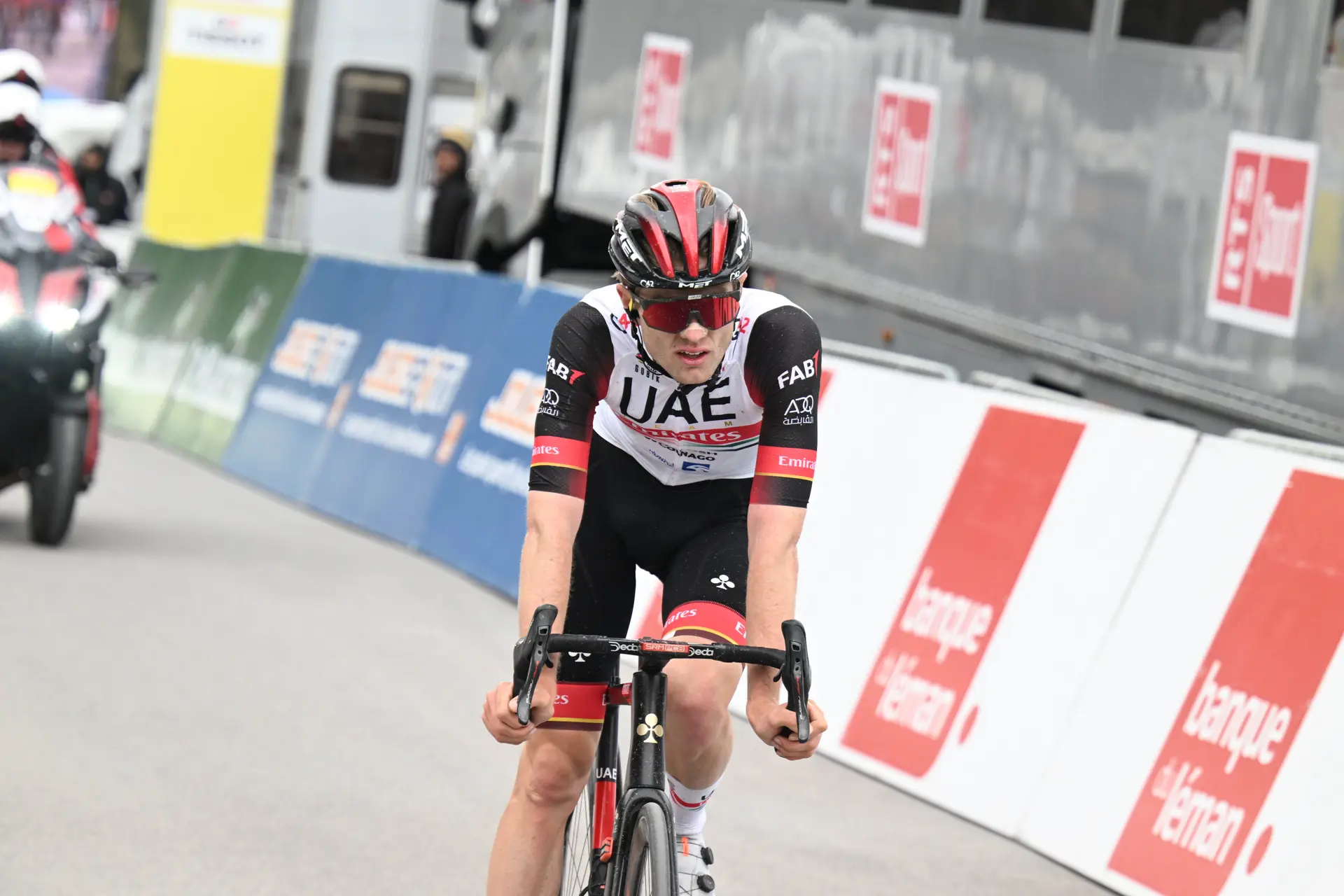 “This was not the plan at all" - Finn Fisher-Black left shocked by first professional win at Giro di Sicilia