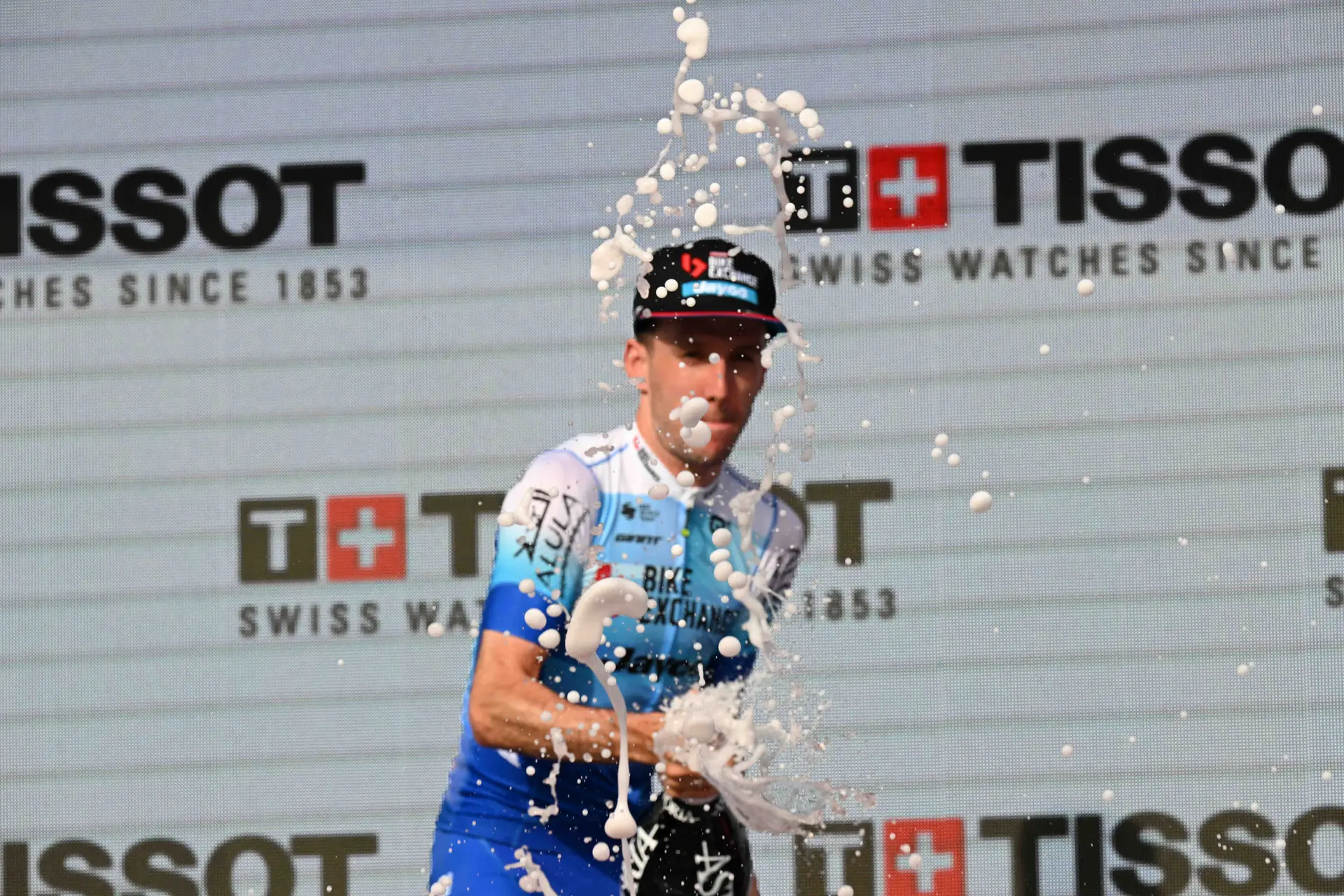 Simon Yates pulls BikeExchange out of UCI points red line as Movistar is now at risk