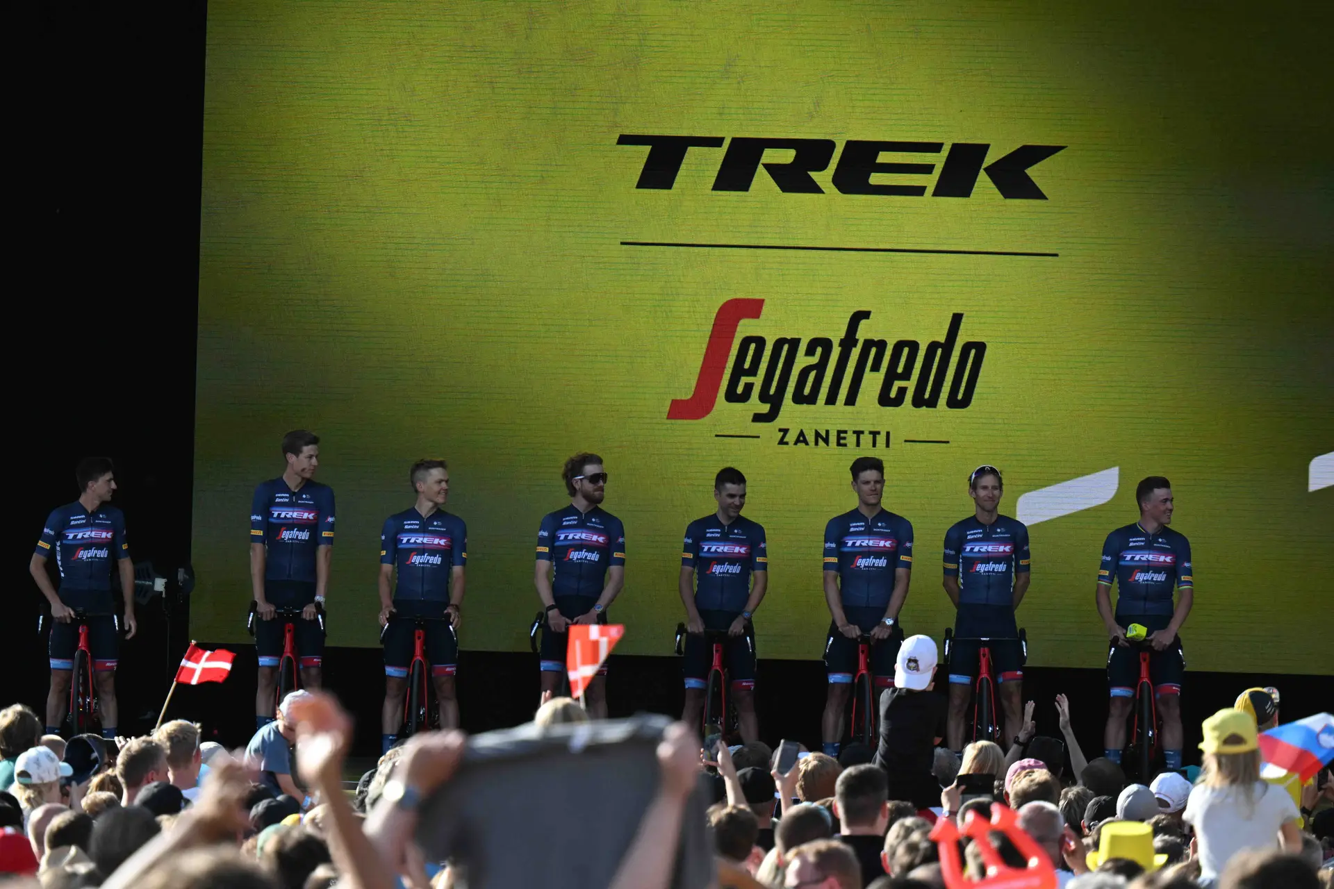 Audrey Cordon Ragot: "To be a woman in cycling, you have to be crazy"