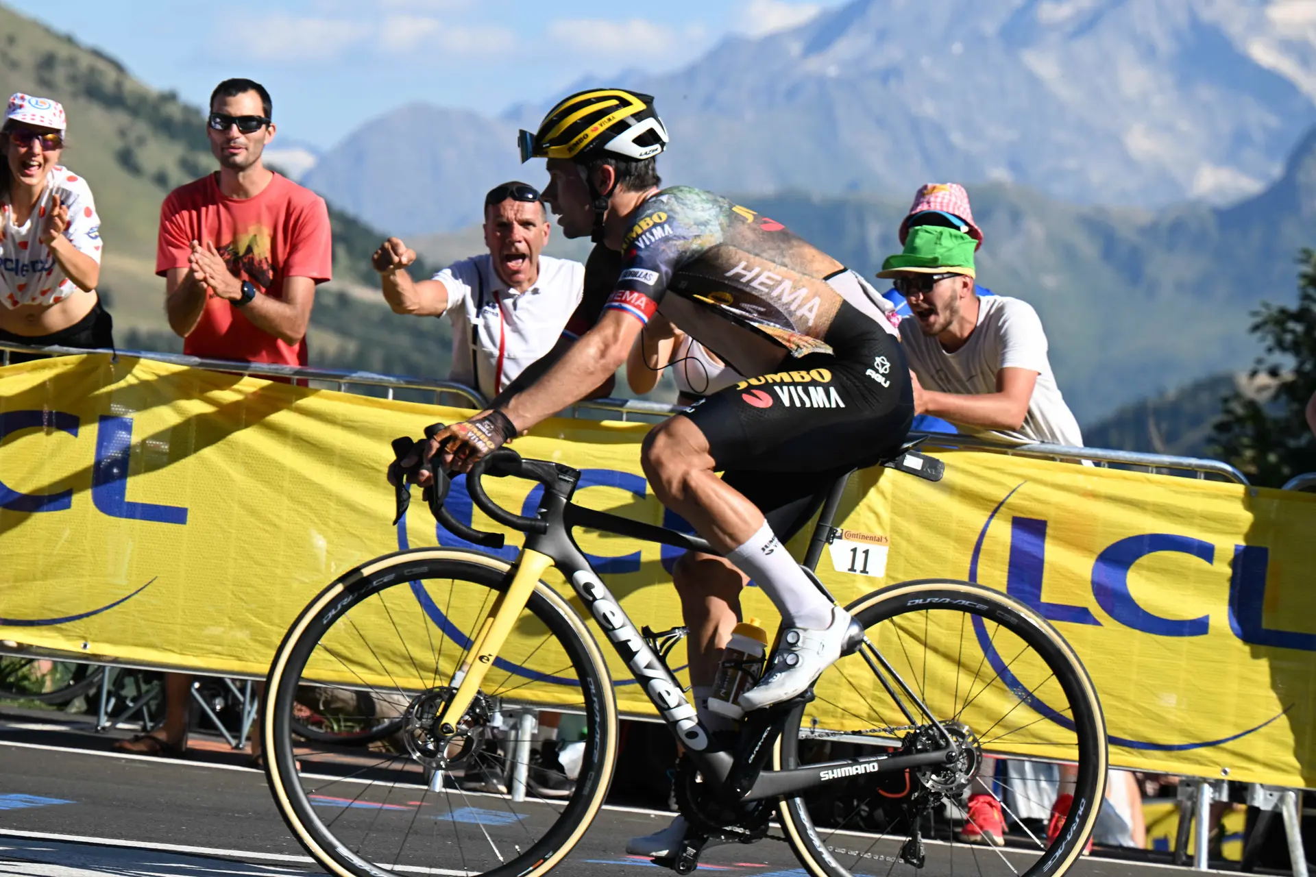"Every time when he came into the bus, you saw him suffering a lot" - Jumbo-Visma explain Primoz Roglic's abandon