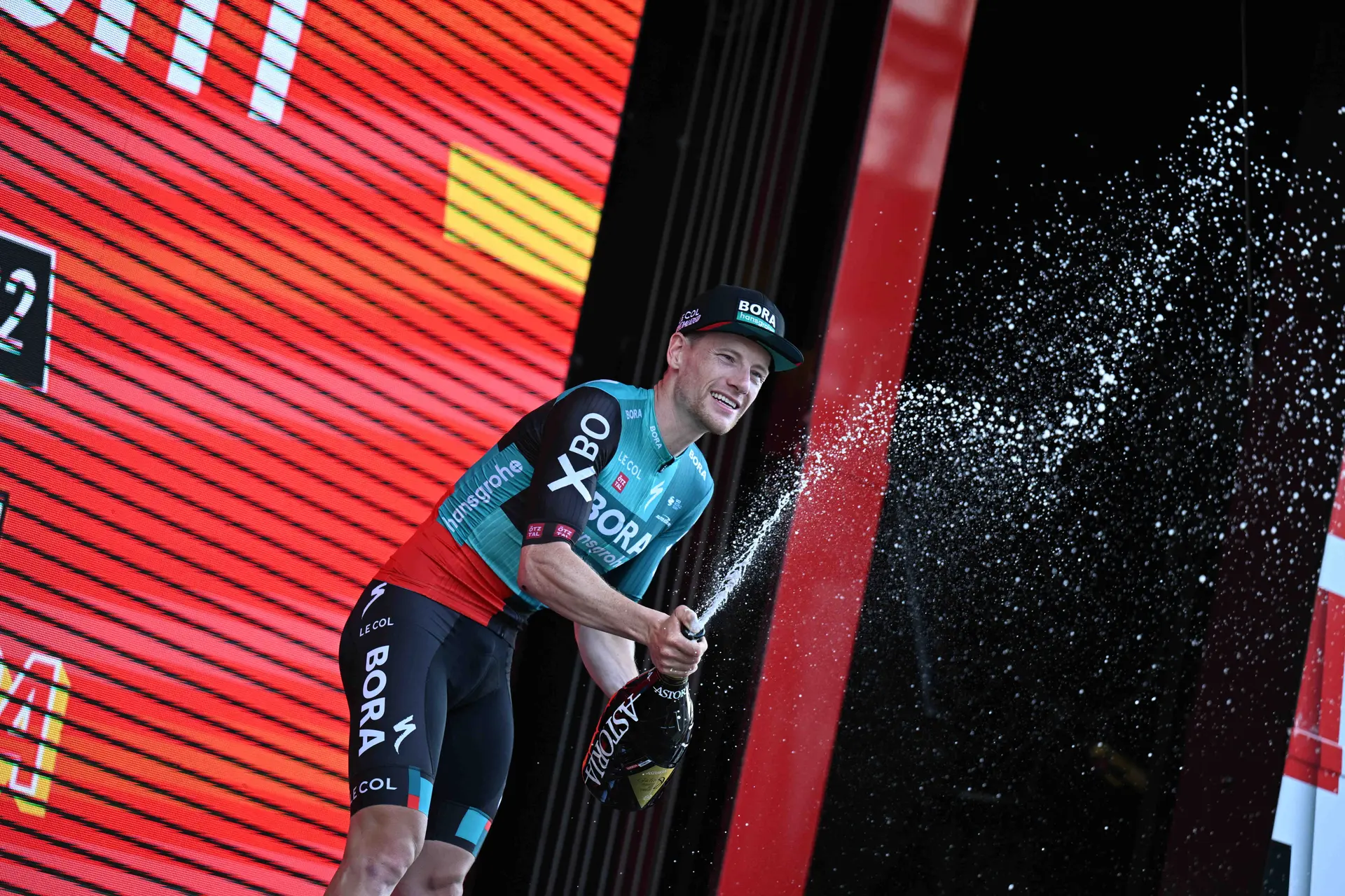 Sam Bennett: "People can say that I had a bad year, but there were only two sprinters with more WorldTour victories this year"